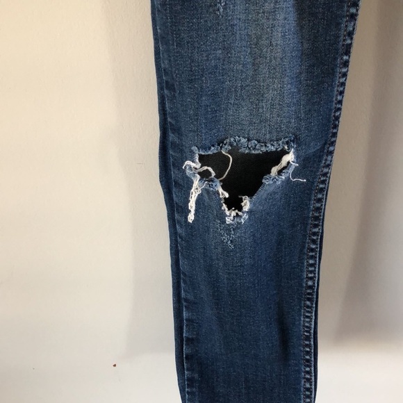 FREE People Distressed Skinny Jeans - Picture 3 of 9